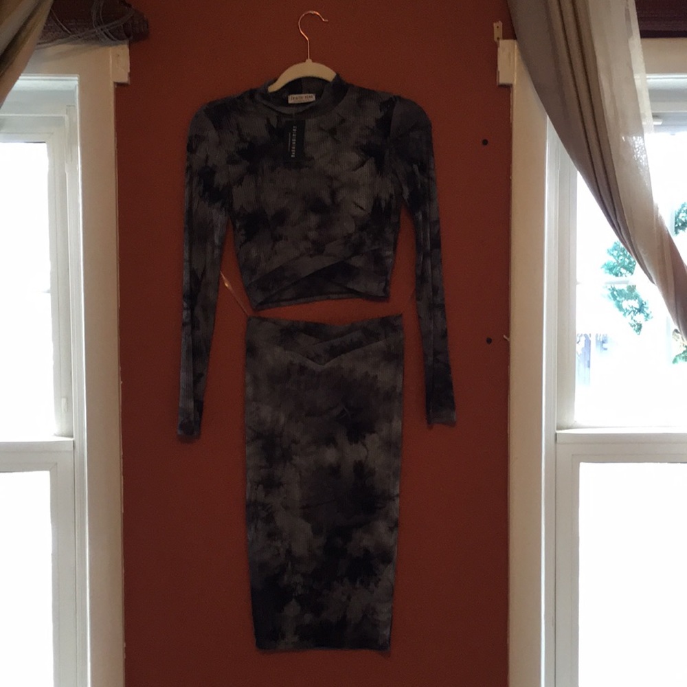 Two Piece Long Sleeve Crop Top and Midi Skirt Set